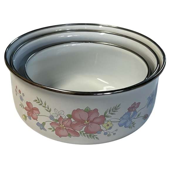 Lincoware Hana Enamelware Nesting Bowls Vintage Pink and Blue Floral Mot… - Picture 1 of 10